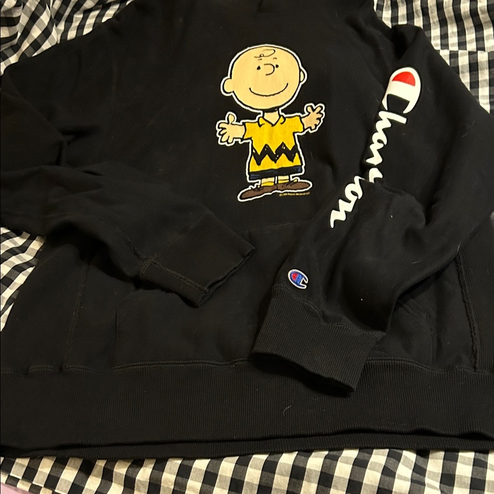 Todd Snyder x Champion Black Hoodie Sweatshirt with Charlie Brown Graphic XL